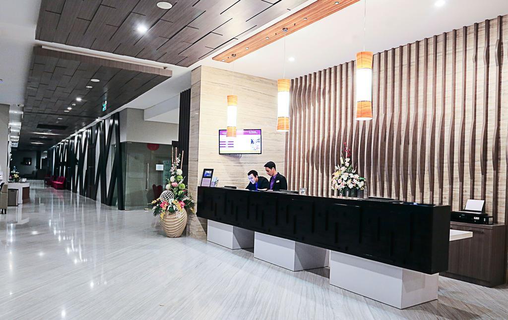 Mercure Palu Eksteriør billede